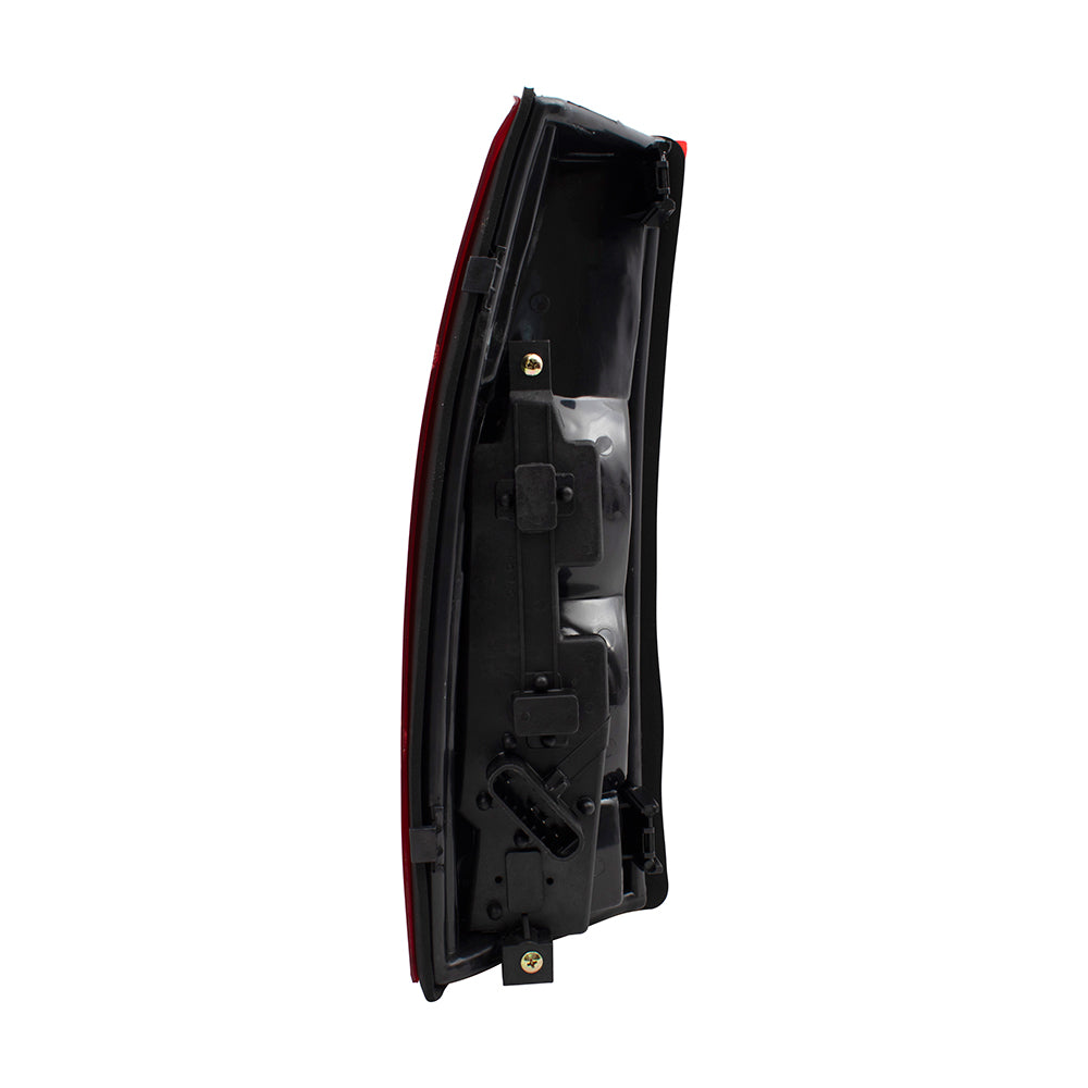 Brock Replacement Passenger Tail Light with Bulb Sockets & Connector Plate Compatible with 5977868