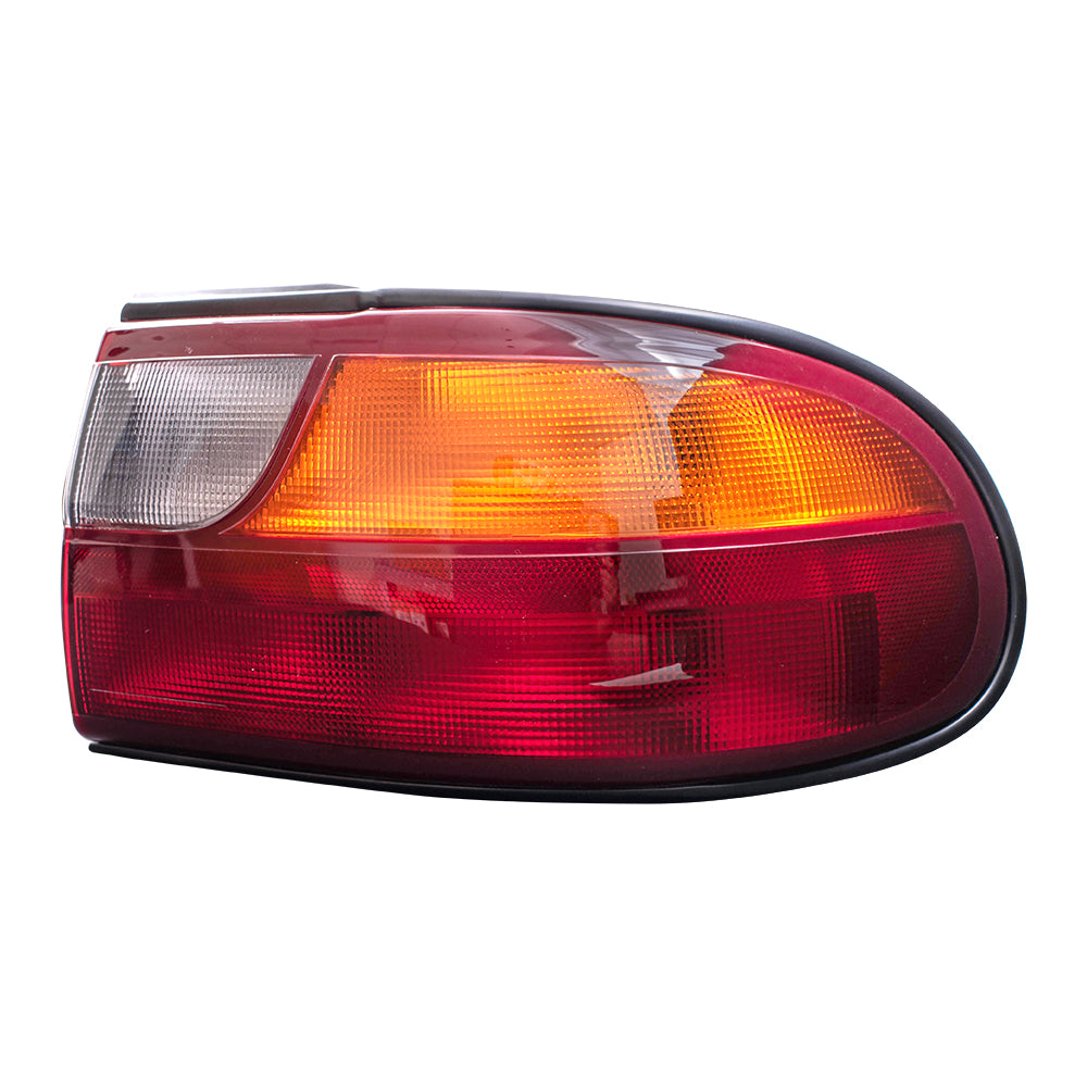 Brock Replacement Passenger Side Tail Light Assembly with Circuit Board Quarter Mounted Compatible with 1997-2003 Malibu 15894726