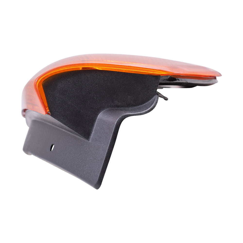 Brock Replacement Driver Tail Light with Connector Plate Compatible with 2002-2009 Envoy 2002-2006 Envoy XL 15131576