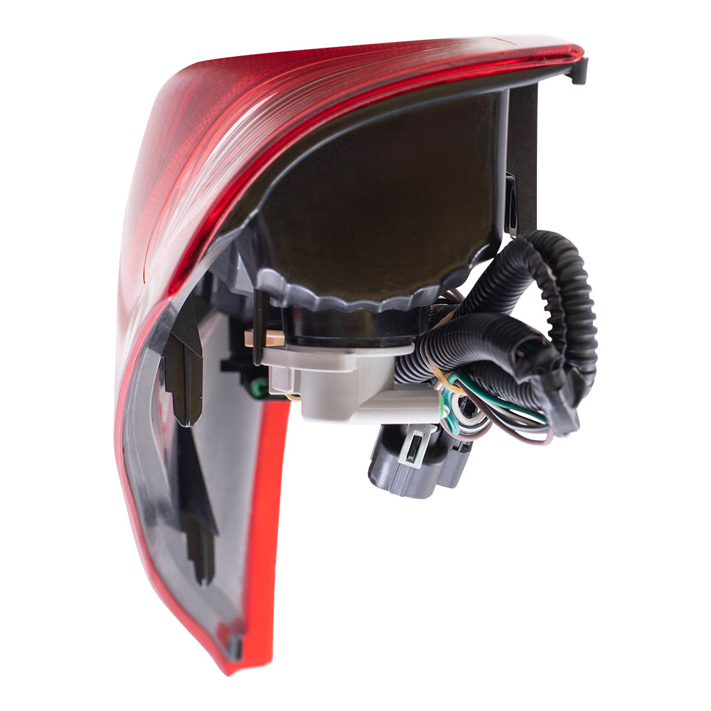 Tail Light for 2002-2006 Avalanche 1500 for 2002-2006 Avalanche 2500 15771437 Left GM2800153