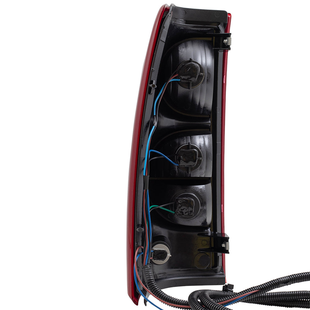 Brock Replacement Passenger Tail Light Compatible with 2003 Silverado Fleetside 1500 2500 Pickup Truck 19169003