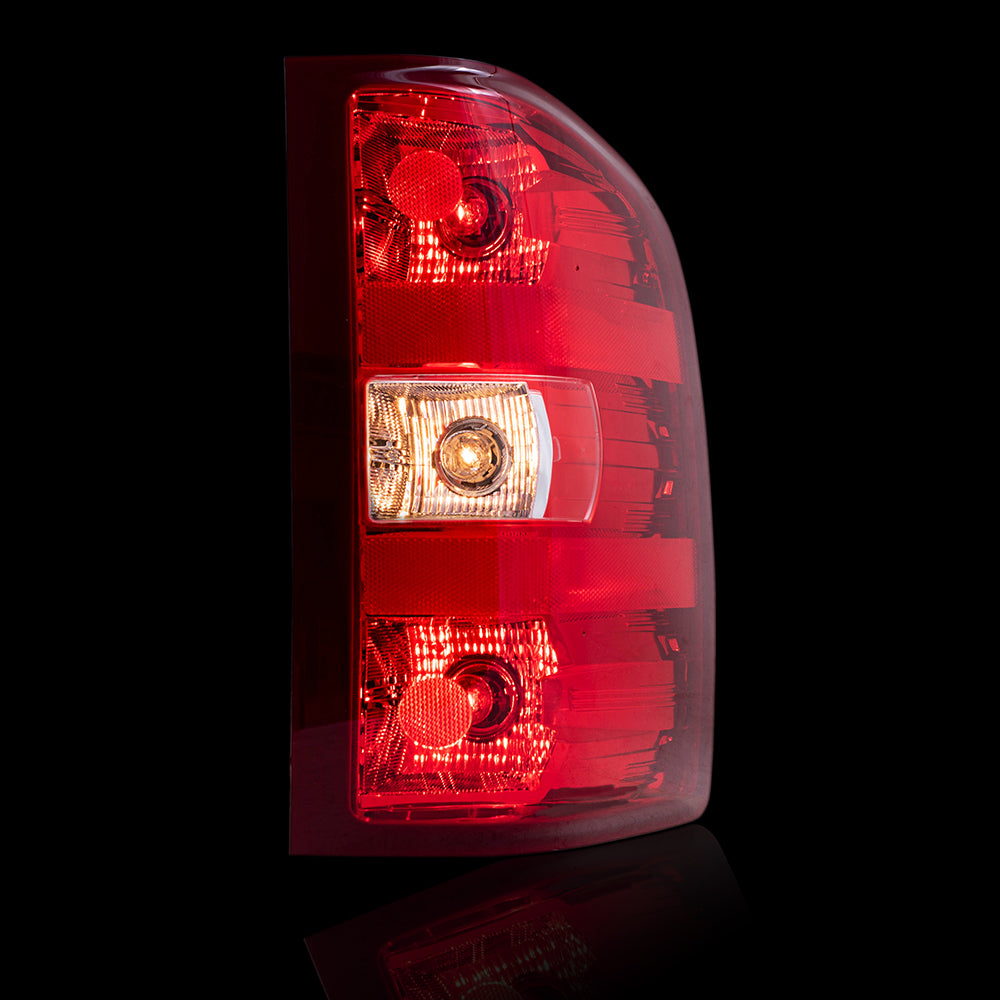 Brock Replacement Driver and Passenger Side Tail Light Assembly Set Compatible with 25958482 25958483
