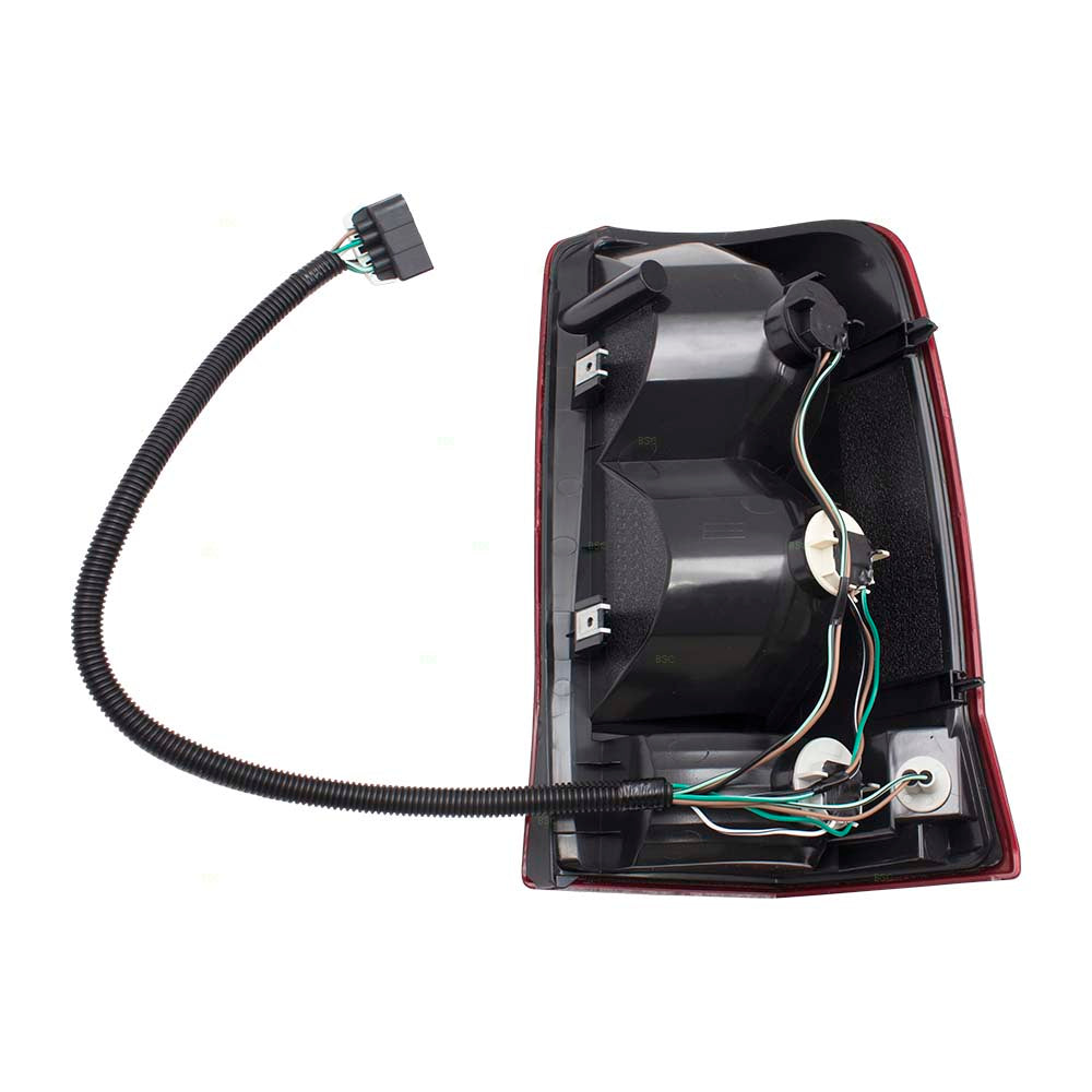Brock Replacement Driver Tail Light w/ Red Signal Lens Compatible with 02-06 Escalade & 2003-2006 ESV 15044523