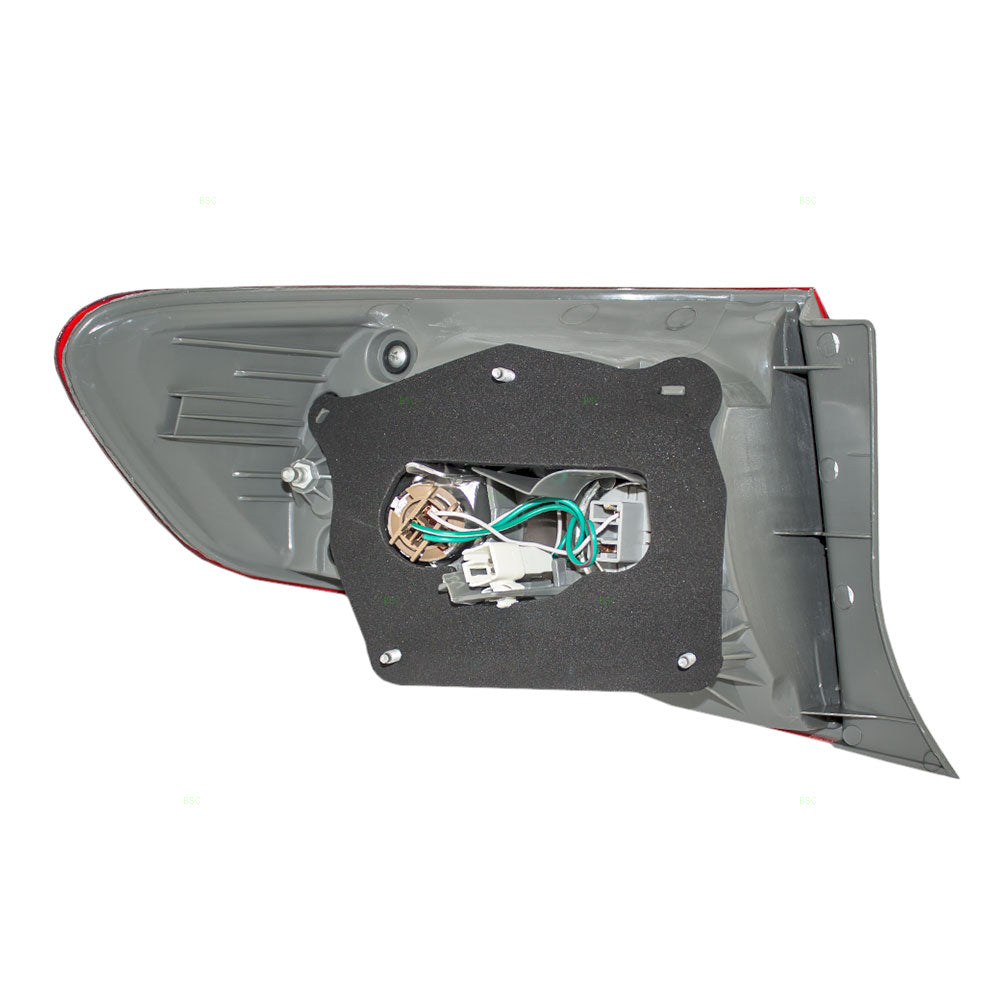 Brock Replacement Passengers Taillight Quarter Panel Mounted Tail Lamp Compatible with 09-10 Corolla 8155002460