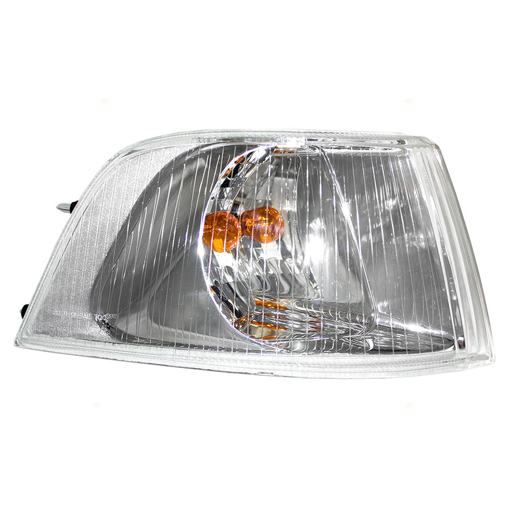Park/Signal/Side Marker for 2001-2004 S40 Chrome Bezel for 2001-2004 V40 306218348 Right VO2521109