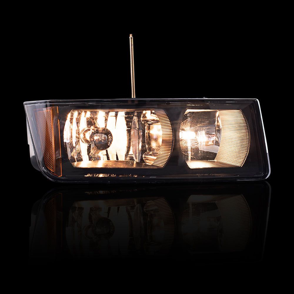 Brock Replacement Driver and Passenger Side Halogen Headlight Assemblies with Body Cladding Set Compatible with 2002-2006 Chevy Avalanche
