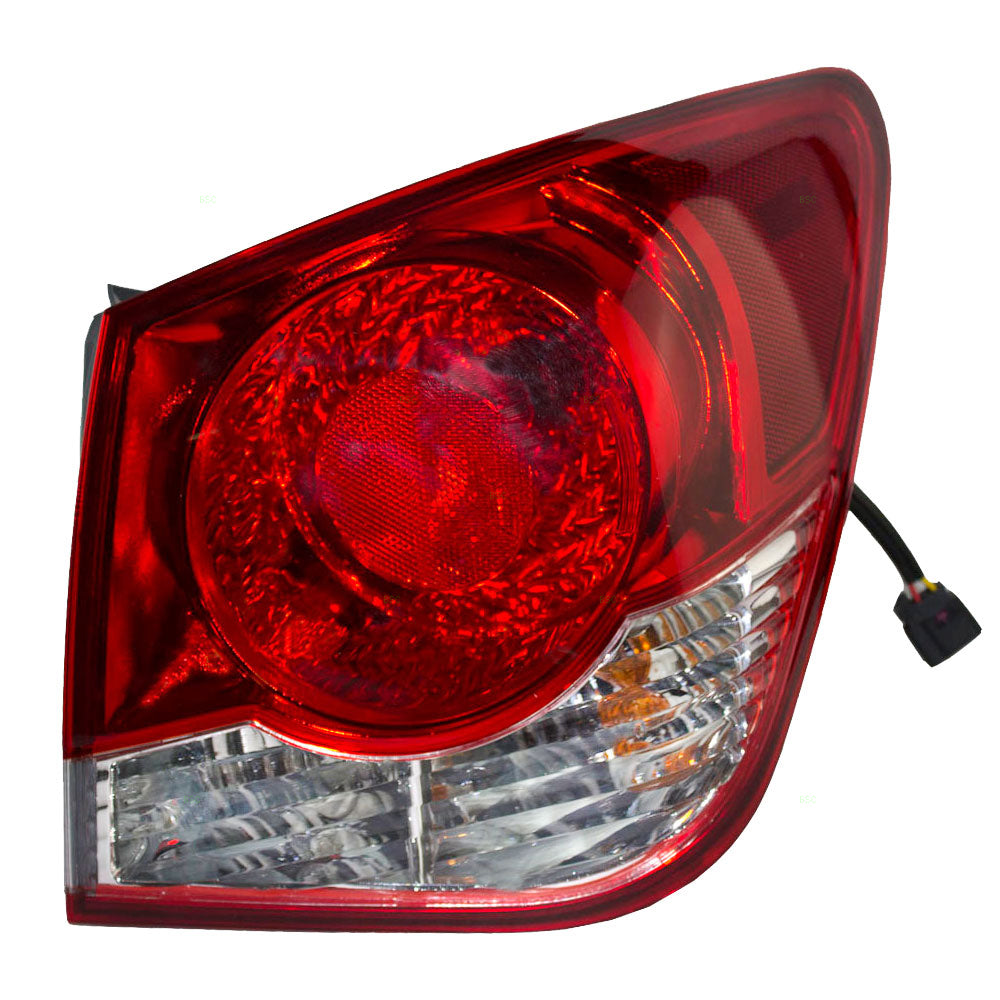 Brock Replacement Passenger Tail Light Quarter Panel Mounted Taillamp Compatible with 11-15 Cruze & 16 Cruze Limited 96828251