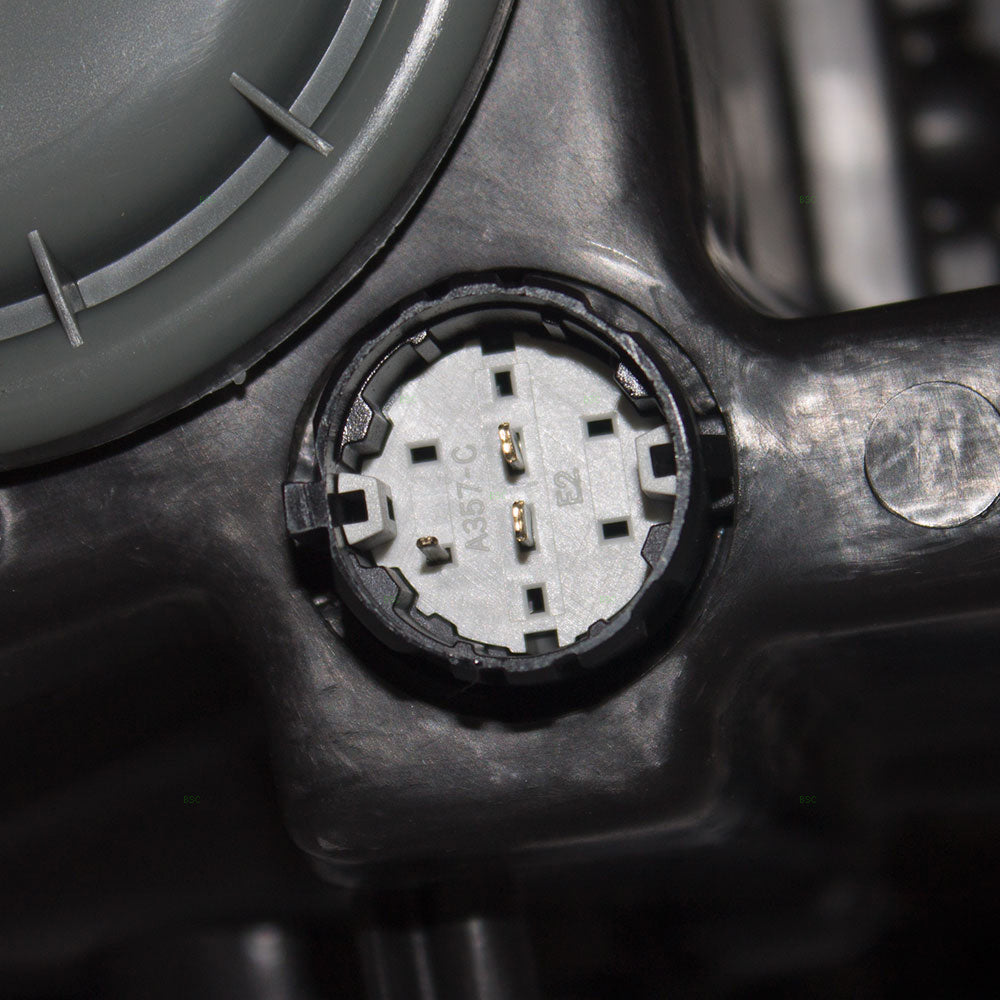 Brock Replacement Passenger Halogen Headlight Lens with Black Trim Compatible with 2013-2014 Dart 68085140AG