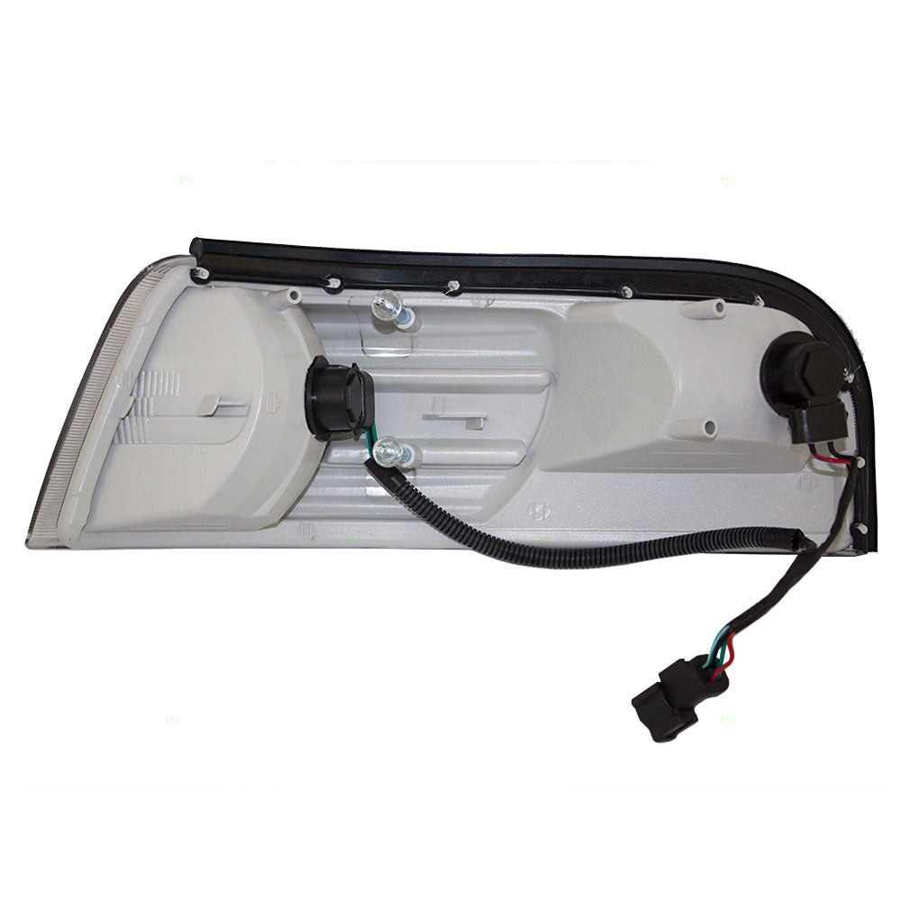 Park/Signal/Side Marker for 2006-2011 Grand Marquis for 6W3Z13200AA Right FO2527103