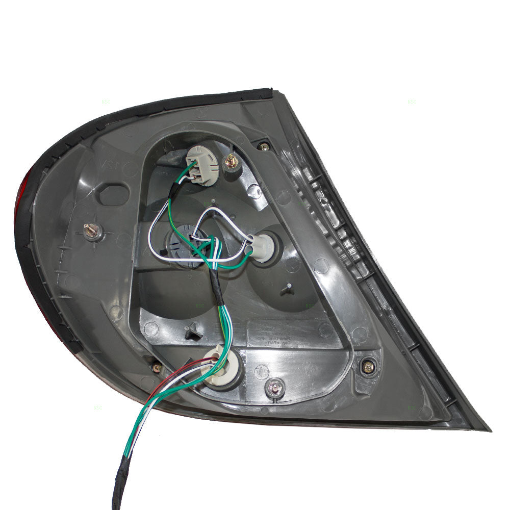 Brock Replacement Passengers Taillight with Chrome Bezel Trim Compatible with 05-06 Camry 8155006210