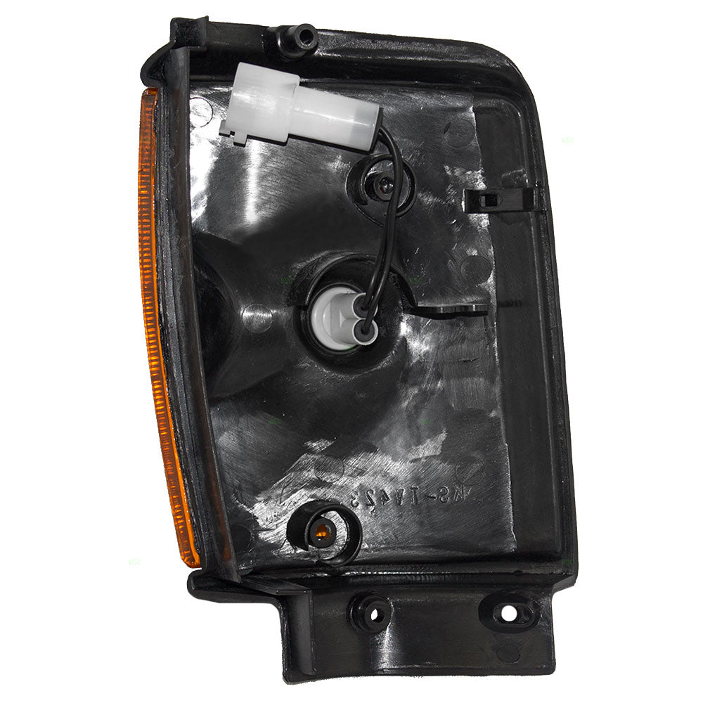Park/Signal/Side Marker for 1984-1986 Pickup Painted Trim for 1984-1986 4Runner 8161089107 Right TO2521113